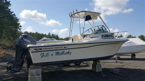 1989 Used Grady White 20 Overnighter Center Console Fishing Boat For