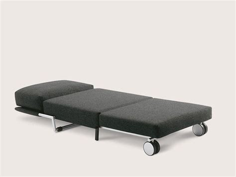 I divani letto con contenitore integrato sono perfetti per organizzare lenzuola, cuscini e coperte. Poltrona letto: ikea, Mondo convenienza e altre proposte