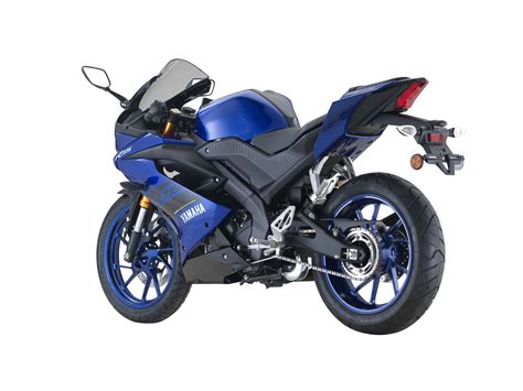 Yamaha initially gained fame for its 125 cc bike later on yamaha get its stardom through racing titles under its belt. 2018 Yamaha YZF-R15 now available in Malaysia - RM11,988 ...