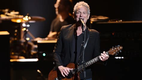 Lindsey Buckingham Cancels Tour Because Of Health Issues Iheart