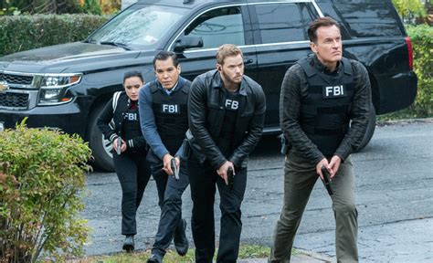 Fbi Most Wanted Tv Show On Cbs Season Two Viewer Votes Canceled Renewed Tv Shows Ratings