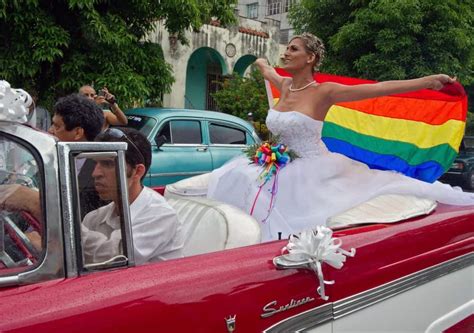 Cuban Leader’s Daughter Organizes Symbolic Gay Weddings The Tico Times Costa Rica News