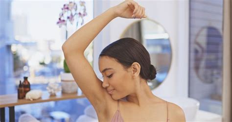 Why One Armpit Smells Worse Than The Other And How To Fix It Livestrong