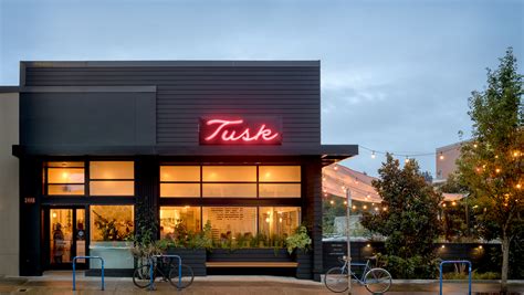 7 Great Things To Eat In Portland Oregon Restaurant Exterior