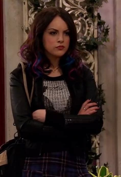 jade s appearance on sam and cat looks like she s mixing her highlights again love the dark
