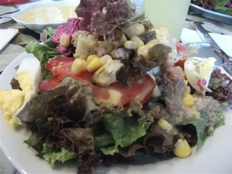 Top 3 Restaurants to Eat at in Tagaytay City, Philippines - Delishably