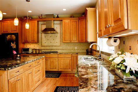 Firstly, let us look at the reasoning to choose under cabinet lighting. Choices for Under Cabinet Lighting - Design Build Pros