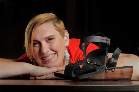 Houston Woman Breaks World Record For Worlds Largest Feet