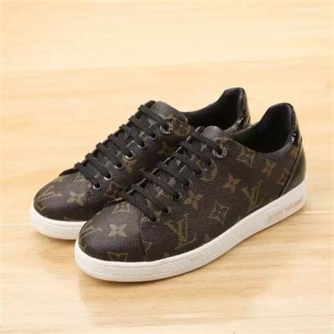 Louis Vuitton Women Frontrow Sneaker