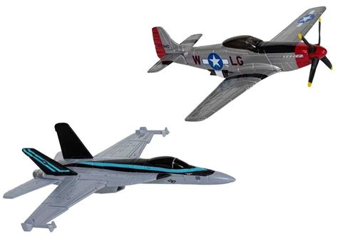 Fa 18 Super Hornet Y P 51d Mustang De Maverick Top Gun Maverick 2021