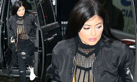Kylie Jenner Bares Breasts In New York As Kendall Makes Victorias