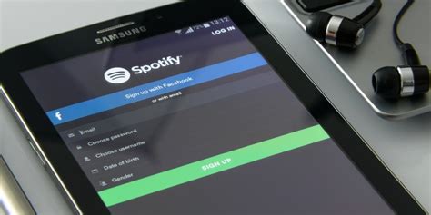 Spotifys New Car View What Does It Do Make Tech Easier
