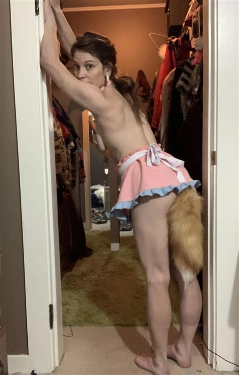 Foxy Maid Nudes Tailplug NUDE PICS ORG