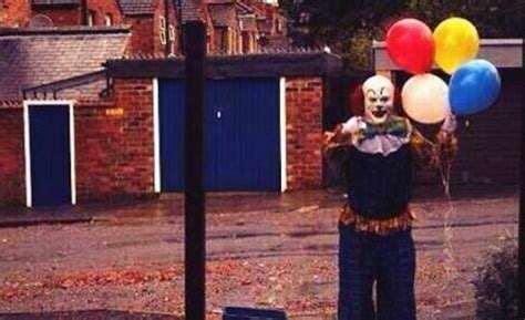 Clown Terrorizes Town Area Man Looks To Snag Creepy Clown As Boris The