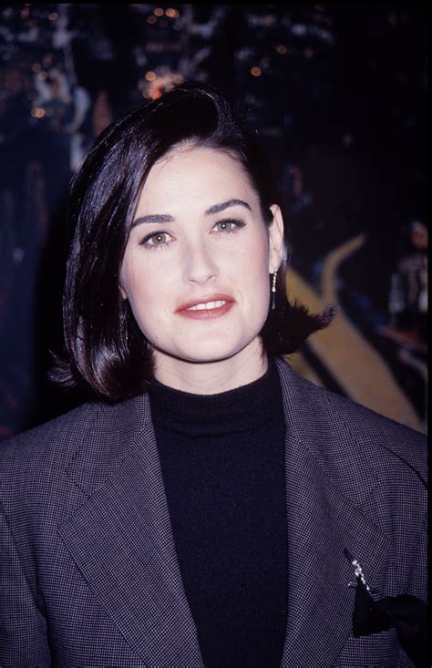 Demi moore has worn a variety of hairstyles from long to short throughout the years. We Found 50 Amazing Ways to Style Your Short Hair for Day ...