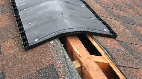 What Are Ridge Vents On A Roof And How Should A Ridge Vent Be Installed