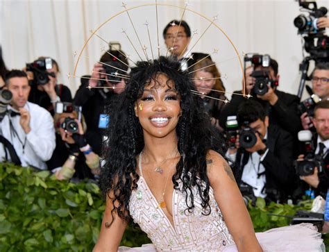Sza Just Showed Off Her Natural Hair And Its Stunning