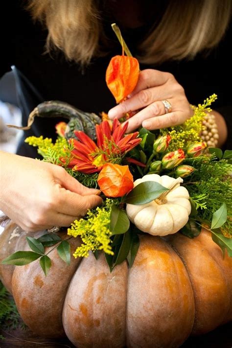 Thanksgiving Fall Tablescape Ideas From Holly Fall Floral