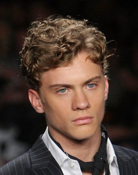 78 Cool Hairstyles For Guys With Curly Hair In 2019 Curly Hair Men