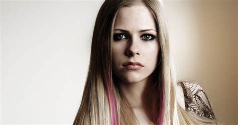 Fake De Avril Lavigne K Nuba 30 Tu Web Porno De Fotos Y Videos