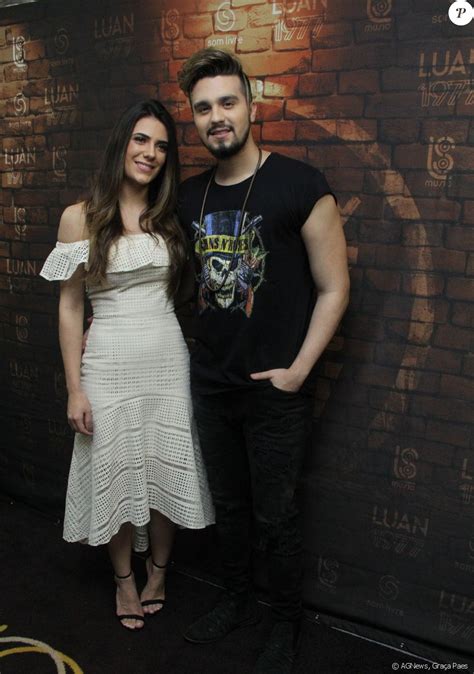 Check spelling or type a new query. Namorada de Luan Santana, Jade Magalhães prestigia cantor ...