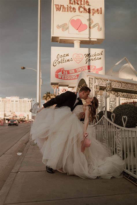 5 Places To Elope In Las Vegas That Arent The Strip Las Vegas Photos