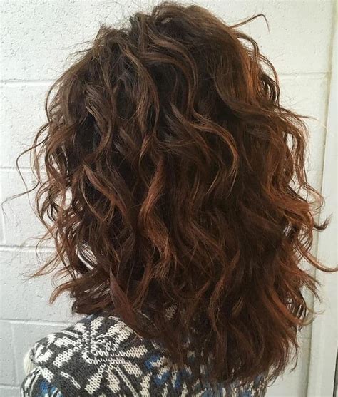 35 Glamorous Layered Curly Hair Ideas For 2023