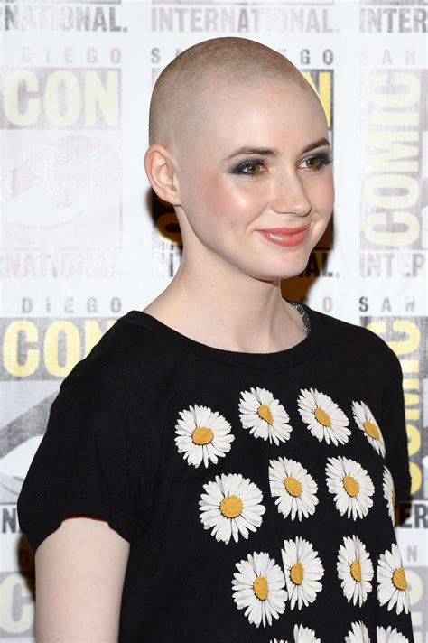Doctor Whos Karen Gillan Shaved Her Head And She Looks Totally Stunning Bald Glamour