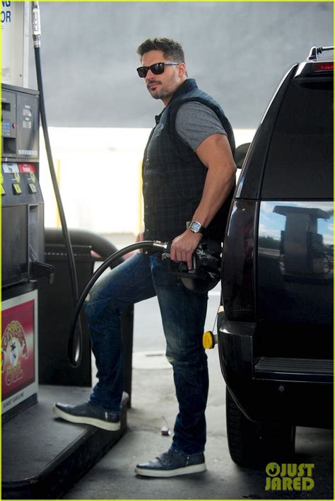 Joe Manganiello Couldnt Look Sexier Pumping His Gas Photo 3264888