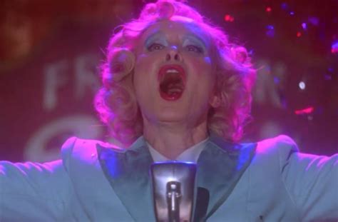 jessica lange performs life on mars on american horror story freak show