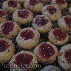 Known as both thumbprint cookies and jelly cookies, these wonderfully buttery treats are super choose the preserve of your choice to fill the cookies. austrian jam cookies