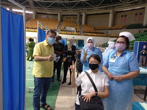 Disclaiming statement regarding allegation of vaccination to genting group employees on the direction of the minister. Sarawak Wants More Doses Amid High Covid-19 Vaccination ...
