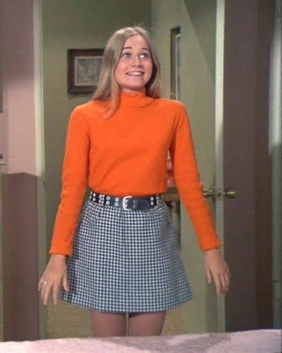 Greg Bradys Dream Girl Wears The Exact Same Outfit Marcia Wore To Meet