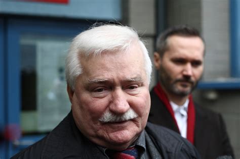 Metung ya kareng mitatag keng solidarity (solidarność), ing soviet bloc's mumunang timawang trade union, sinambut a nobel peace prize inyang 1983, ampong sinuyu bilang pamuntuk ning poland manibat 1990 anggang 1995. Lech Wałęsa: Musimy poprawiać poziom dyskusji publicznej