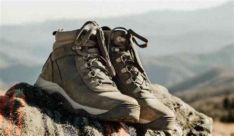 Best Hiking Shoes 2021 7 Best Hiking And Trekking Boots