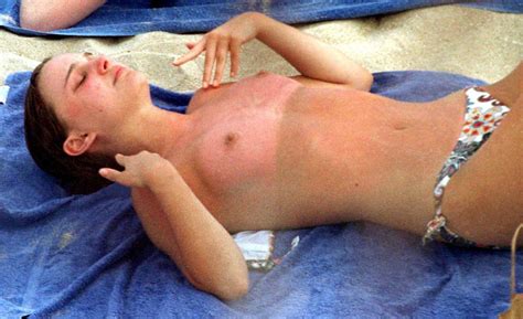 Nackte Natalie Portman In Beach Babes