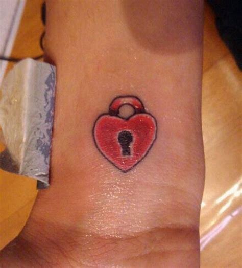 30 Incredible Heart Tattoos Beautiful Collection 2017 Sheideas Heart Tattoo Designs Simple