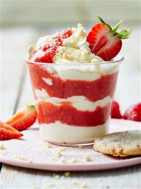 Who else swears by jamie's squashing method?? Super tasty strawberry desserts | Galleries | Jamie Oliver