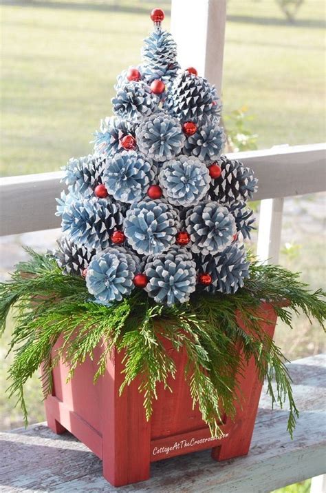 A Tutorial On How To Make Pine Cone Christmas Trees Pine Cone Christmas