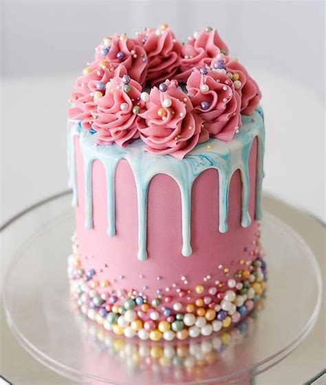 Confeitaria De Bolos On Instagram “by Cakesdesignideas” Mini Cakes Cake Yummy Cakes