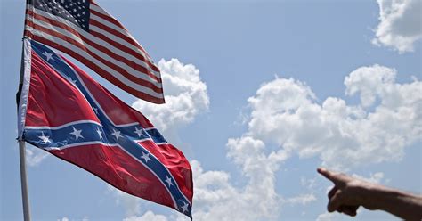 Confederate Flags In Dorm Rooms What Students Think Teen Vogue