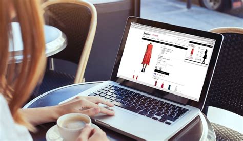 Online shopping has become more prominent and accessible. Reasons of Attraction for Shopping Online - 1 Day Price