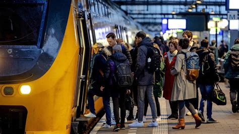 Northern Mayors Meet Transport Secretary Over Rail Chaos As Train