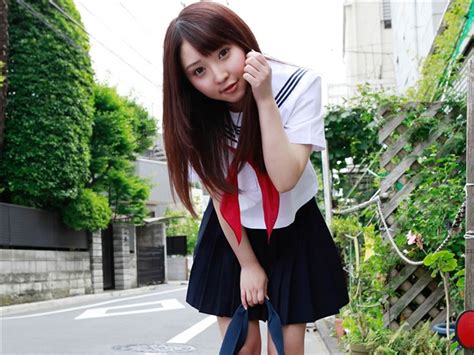 The Pure Japanese School Girl With The Beat On The Streets Desktop Wallpapers Album List Page1