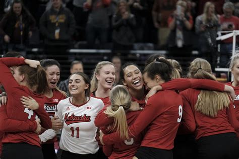 Volleyball National Championship Set After Huskers Win A Thriller