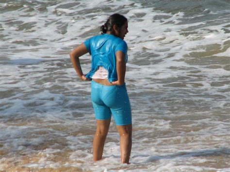oops hot happen in indian style goa beach girl desktop background 800 x 600 hd beach