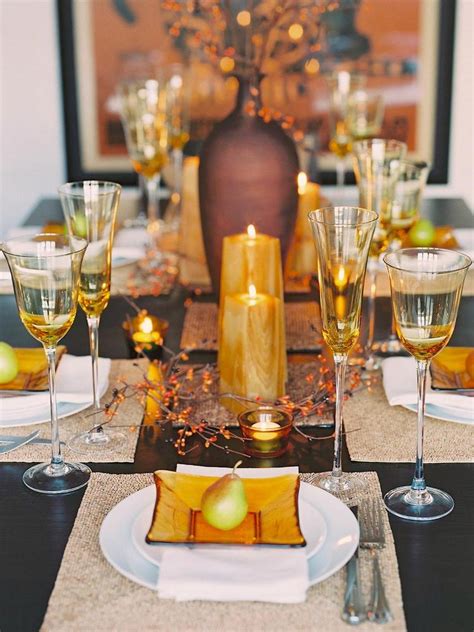 Your surroundings can influence your decorations in a beautiful manner. The most elegant Thanksgiving table settings - Home And ...