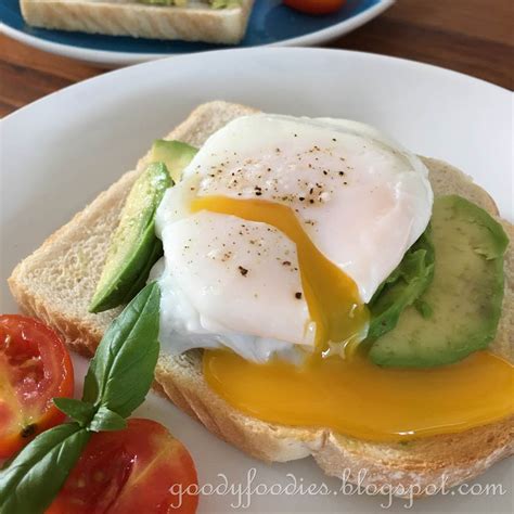 Goodyfoodies Recipe Poached Egg On Avocado Toasts