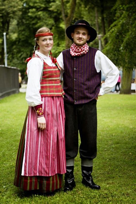 Folkcostumeandembroidery Overview Of The Folk Costumes Of Europe Lithuania Estonia Crimean