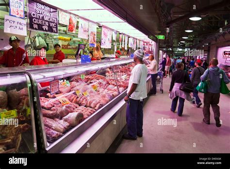 Queen Victoria Market Meat Hi Res Stock Photography And Images Alamy